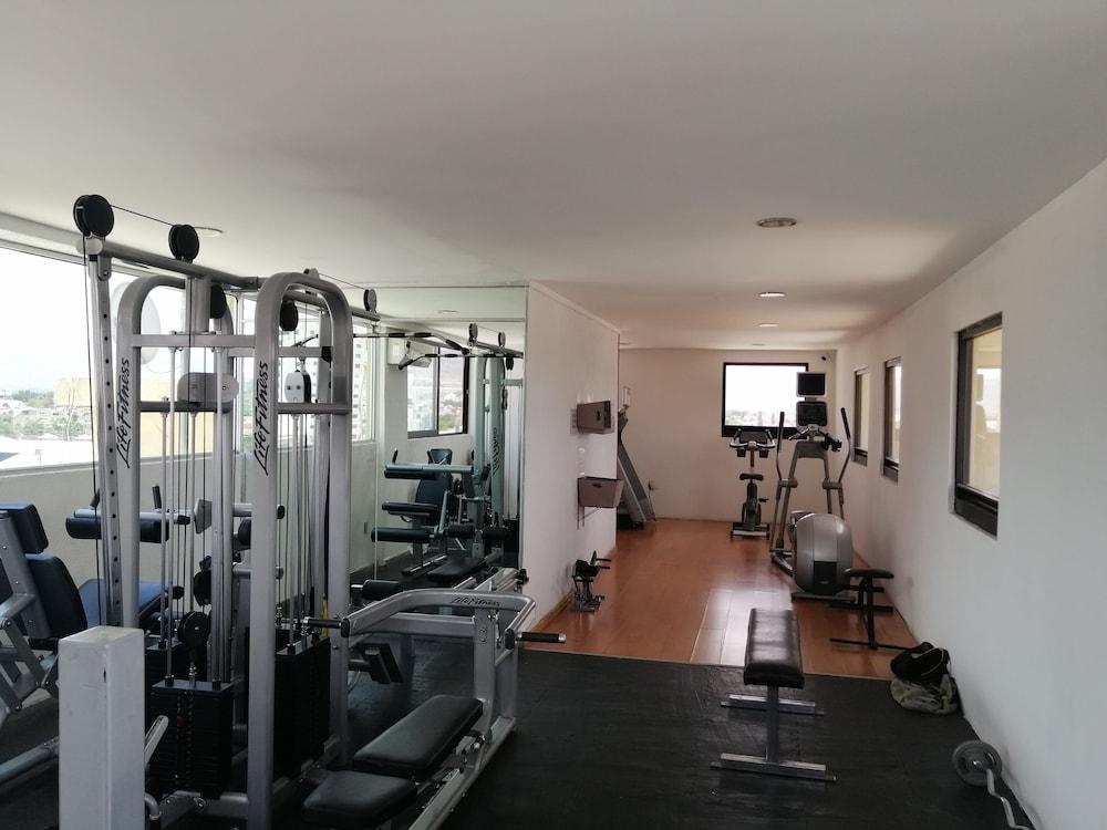 Hotel Campestre Inn Леон Экстерьер фото